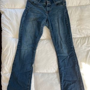 Kohls apt 9 tummy control comfort waist jeans, size 12 bootcut